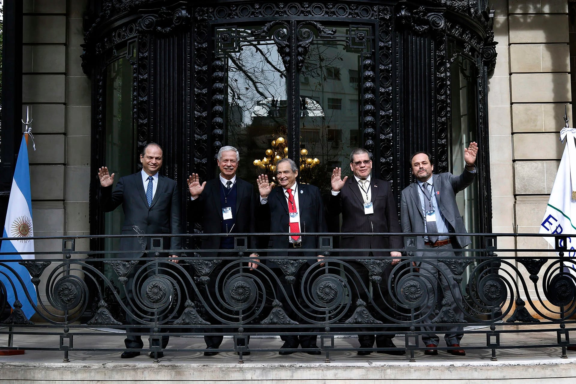 El Ministro de Salud de la Nación, Jorge Lemus, recibió a sus pares del Mercosur. Los ministros de Paraguay, Brasil, Uruguay y representantes de Chile como país asociado se reunieron en el Palacio San Martín