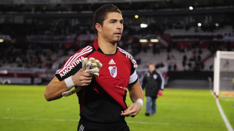 Juan Pablo Carrizo, el chico que deslumbró a todos en sus inicios en River y fue el arquero del equipo que descendió a la B Nacional (Fotobaires)