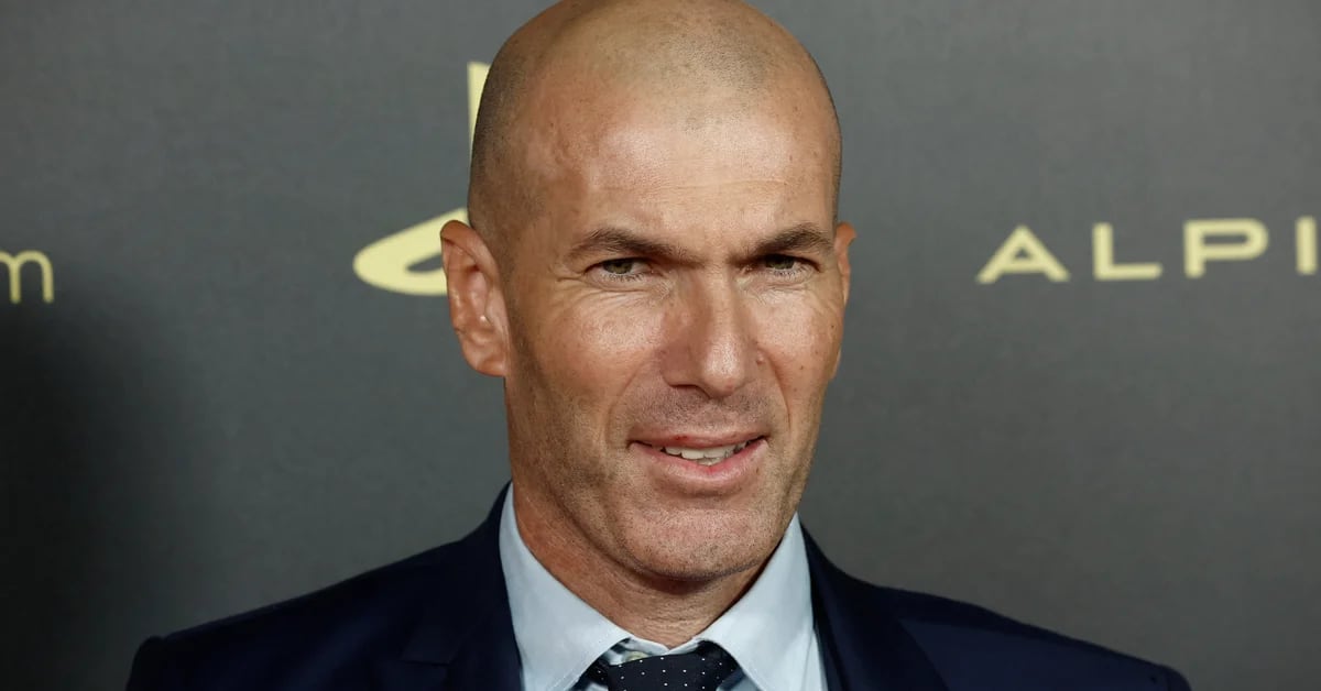 The two possible destinations for Zinedine Zidane: the world champions he could lead