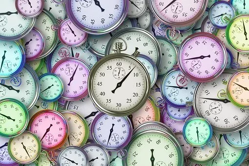 Se recomienda ajustar el reloj el día anterior, antes de ir a dormir  (Foto: Pixabay) 