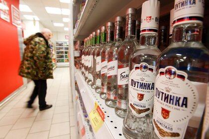 En diciembre, la viceprimera ministra de la Federación Rusa recomendó bajar el consumo tanto de bebidas alcohólicas como de fármacos dentro de los primeros 42 días después de la primera dosis (Reuters) 