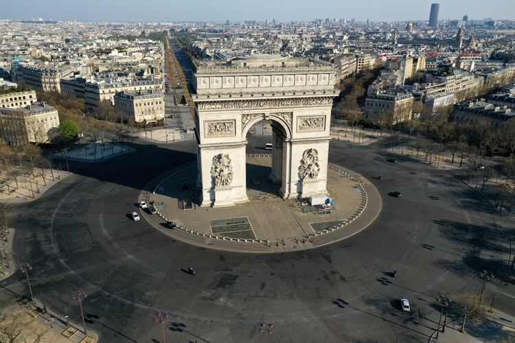 El coronavirus azota Francia, en donde se reportan más de 92 mil casos (REUTERS/Pascal Rossignol/File Photo)