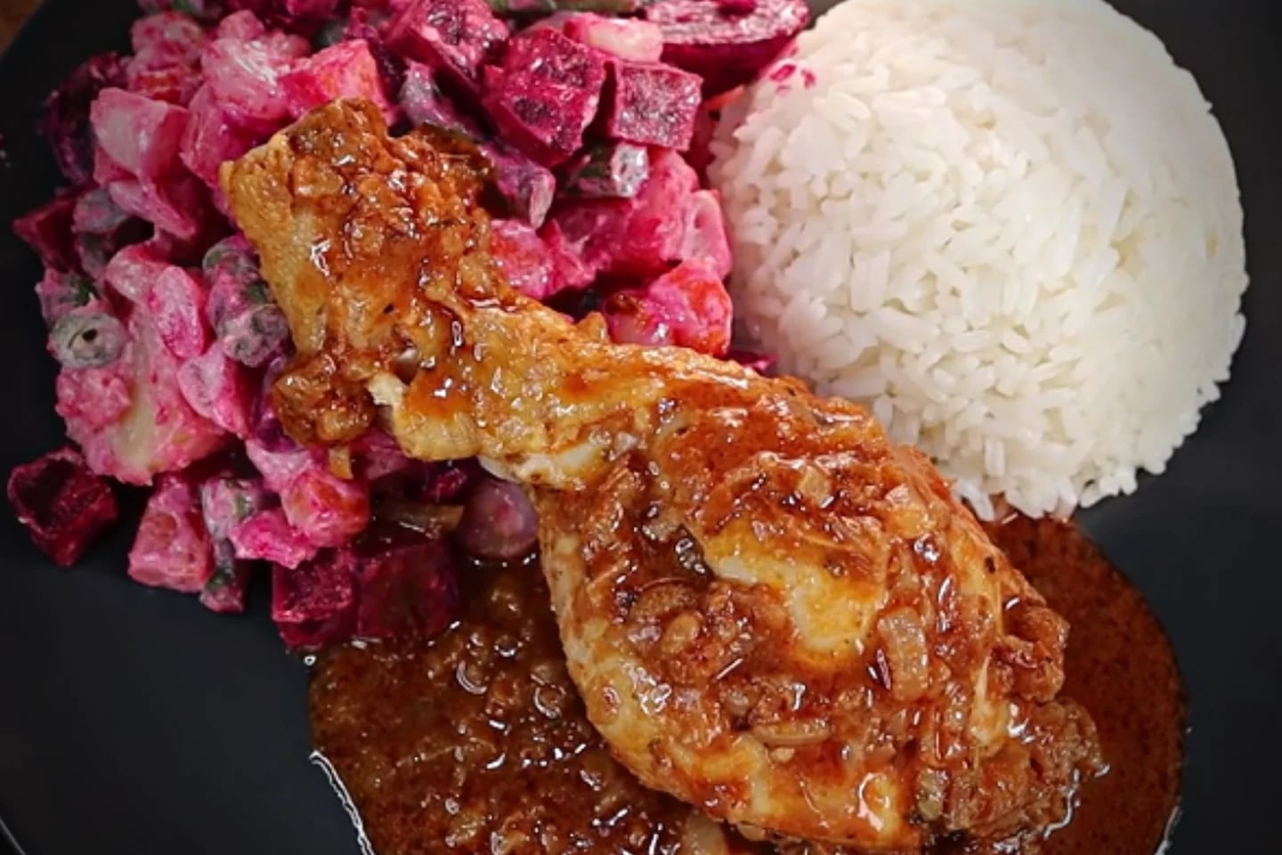 Cómo preparar ensalada rusa peruana con pollo a la olla? - Infobae
