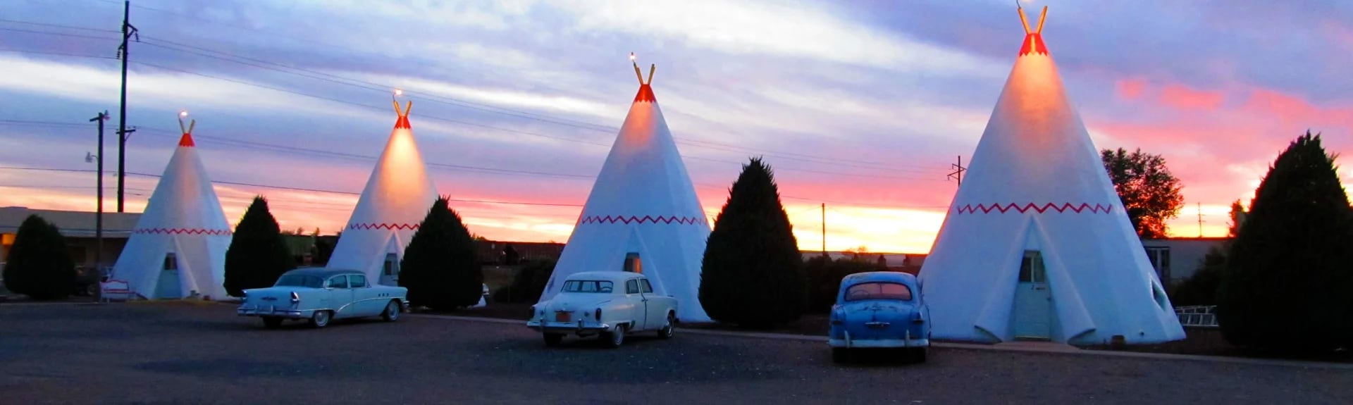 Cada una de los tipis son habitaciones diferentes, y cuentan con aire acondicionado, baño completo y camas king