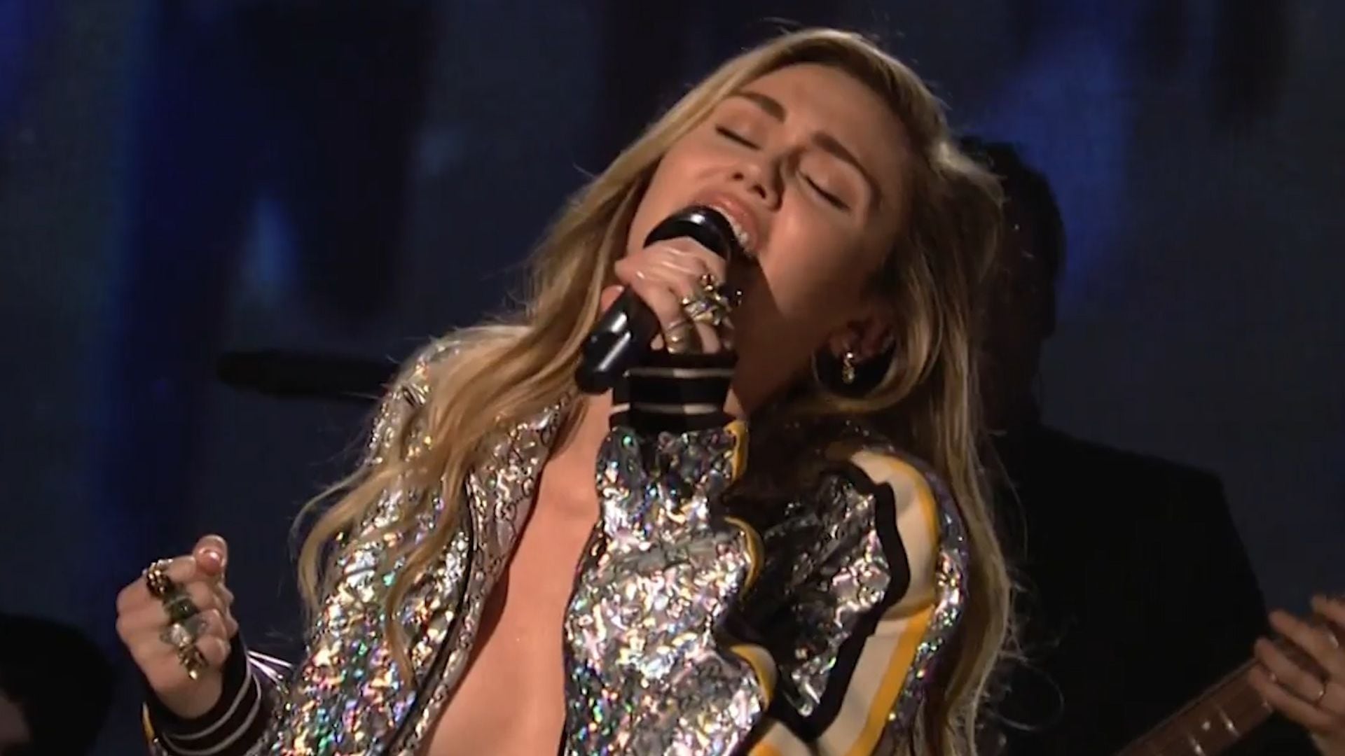 Malas decisiones 😅 Comenta que te parece este cover de tatuaje 🐘😁👍🏻  #tatuaje #tatuajes #arte #antesydespues, image size:1920x1080