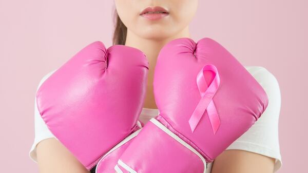 Aún hoy las barreras geográficas y culturales, en el cáncer de mama influyen en el acceso a la información y a los chequeos periódicos para accionar la prevención. (Getty)