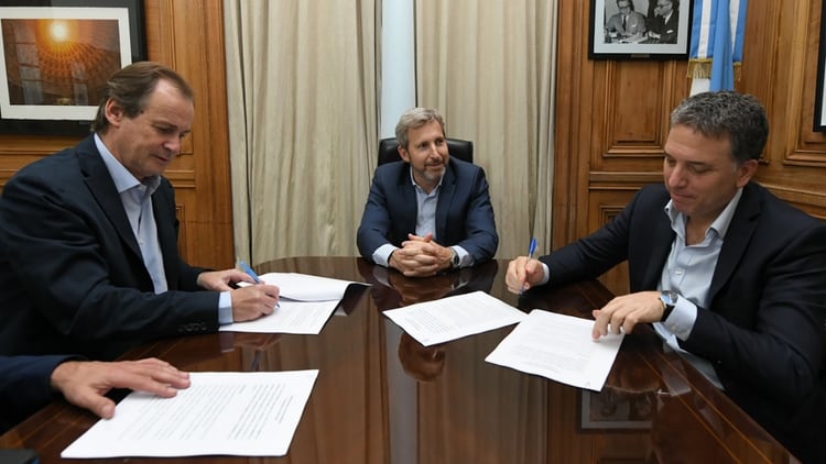 Frigerio, Dujovne y Bordet, los ministros y el gobernador tienen buena relación política