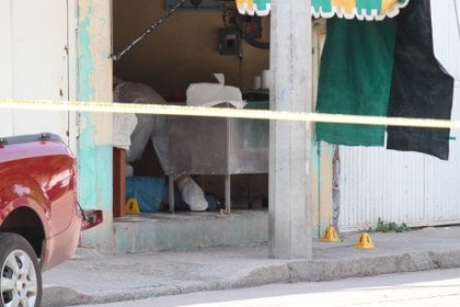 En el municipio de Celaya, tres mujeres que atendían una tortillería fueron asesinadas al denunciar extorsión por parte de grupos criminales (Cuartoscuro)