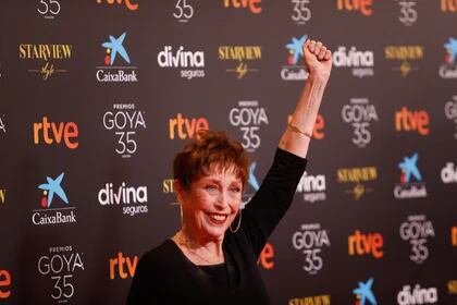 06-03-2021 La actriz Verónica Forqué, posa en la alfombra roja en la 35 edición de los Premios Goya en el Teatro del Soho CaixaBank de Málaga a 6 de marzo del 2021 (Europa Press)