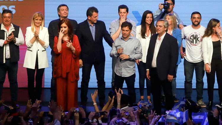 Alberto Fernández, Cristina Kirchner y Sergio Massa ya trabajan en las leyes que deberá aprobar el nuevo Congreso (NA)