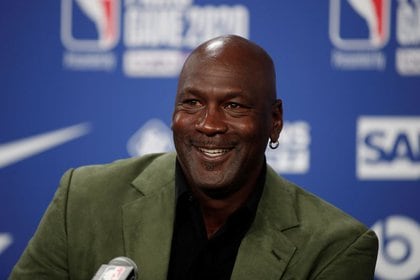 Jordan ya es dueño del equipo de baloncesto Charlotte Hornets (Reuters)