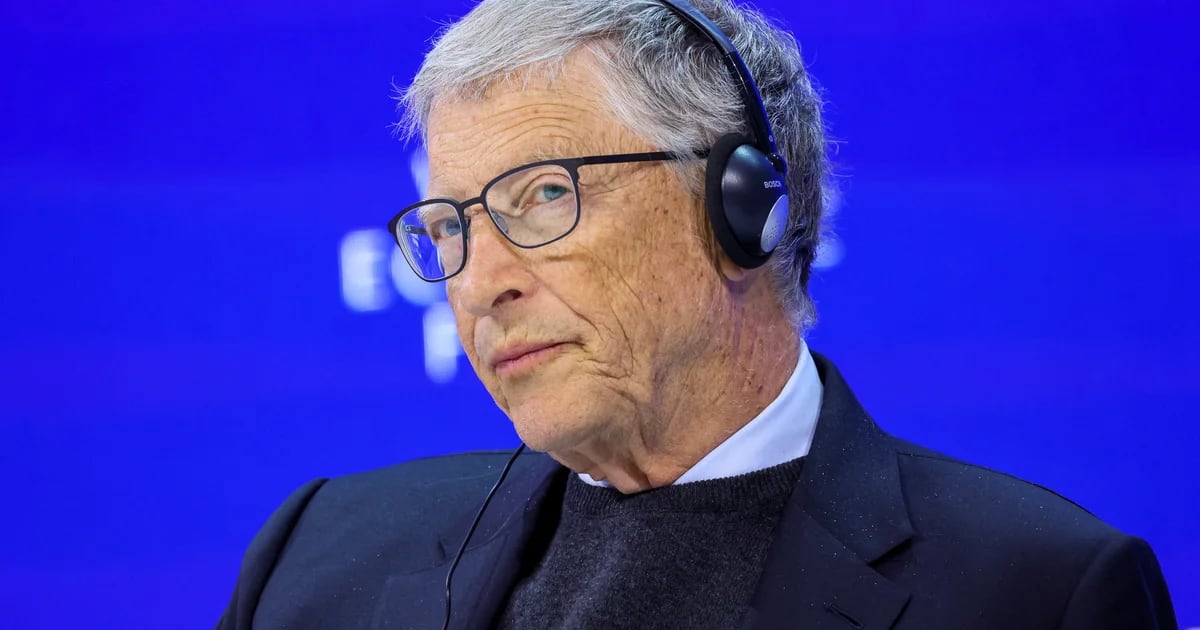 Bill Gates complained about a Microsoft application: Which application and why?