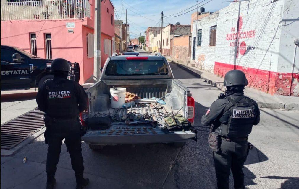 Hombres armados contra policías de Jalisco