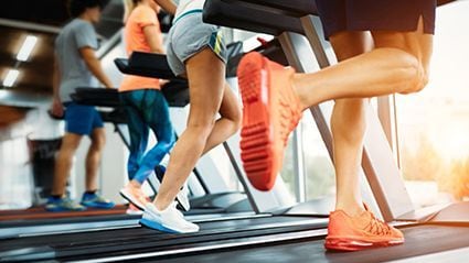 Un nuevo estudio evaluó a casi 12,000 adultos para conocer las consecuencias del sedentarismo y los beneficios de la actividad física en su salud y esperanza de vida (Cuartoscuro.com)