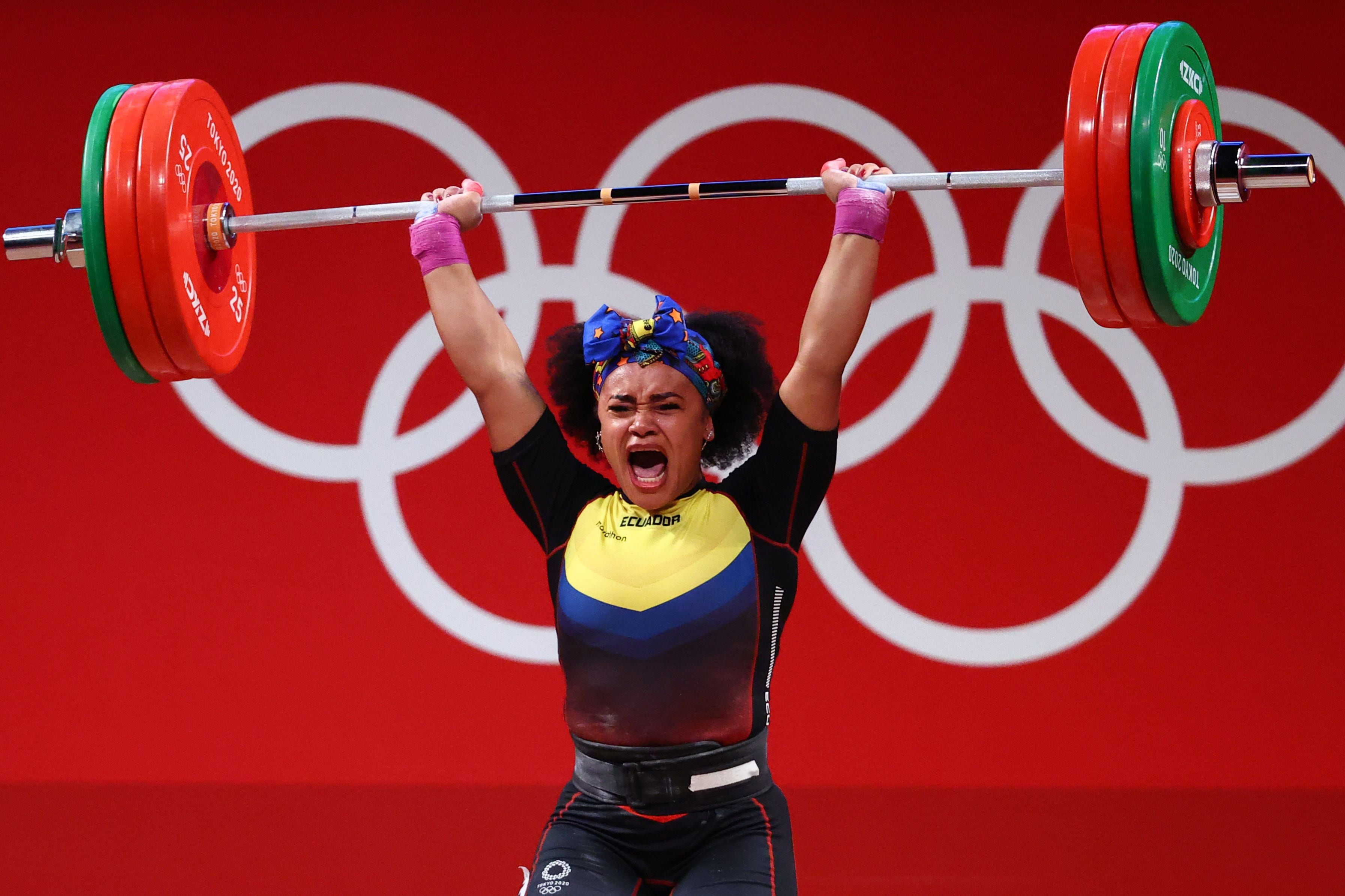 Ecuador women's national team champions' jerseys