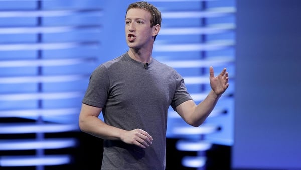 La presión de Mark Zuckerberg por el rendimiento económico de WhatsApp causó la pelea. (AP)