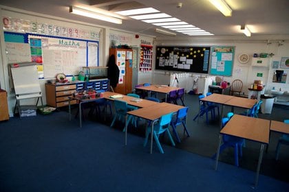Un aula vacía en Hertford (REUTERS/Andrew Couldridge/archivo)