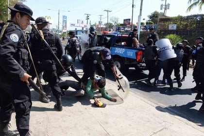 Organismos de derechos humanos nicaragüenses denuncian que más de 600 manifestantes han sido asesinados por paramilitares o fuerzas de seguridad del régimen de Ortega desde abril de 2018