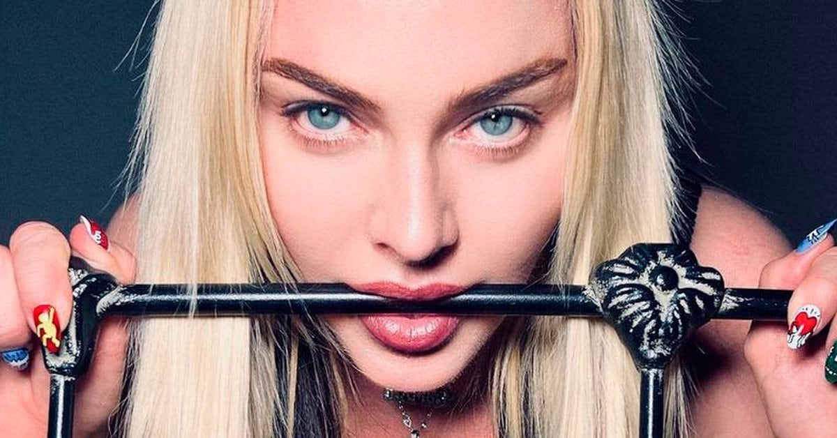 Madonna al borde de la censura: las provocativas fotos que publicó con lencería y medias de rejilla
