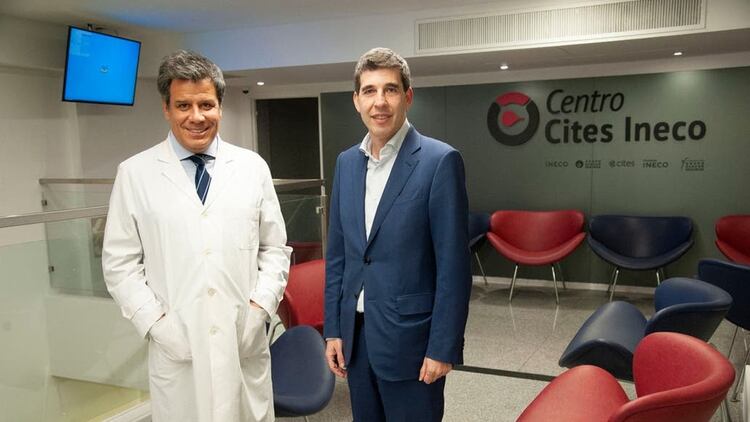 El doctor Facundo Manes, presidente de la Fundación INECO, y Alejandro Simón, presidente de CITES & CEO de Grupo Sancor Seguros