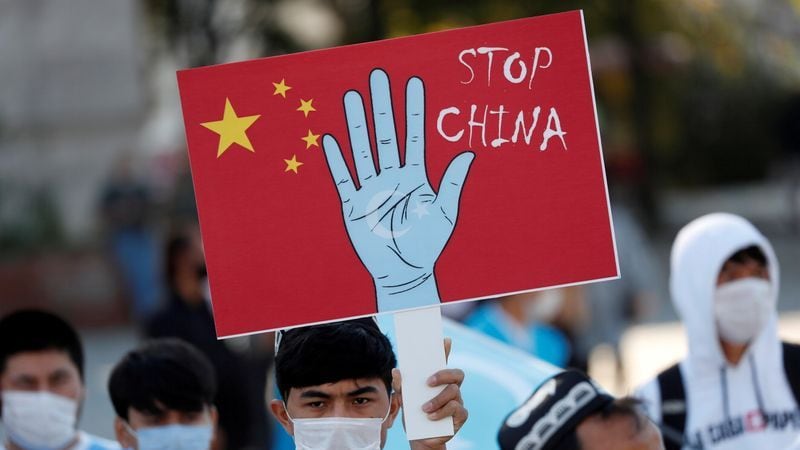 Estados Unidos prohibió importaciones de otras tres empresas implicadas en  el trabajo forzoso de uigures en China - Infobae