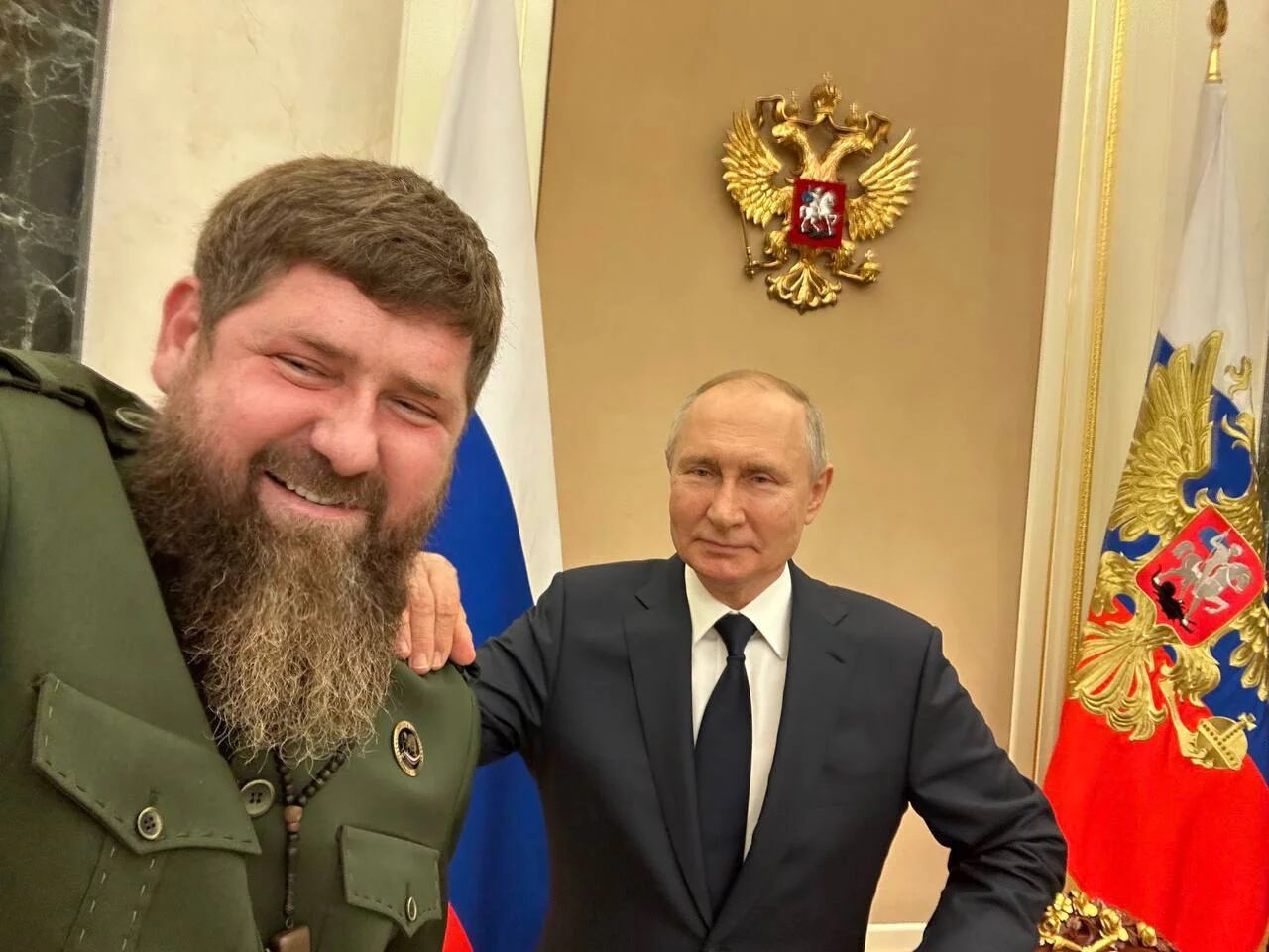 Ramzan Kadyrov junto a Vladimir Putin en el Kremlin (Ramza Kadyrov Telegram channel)
