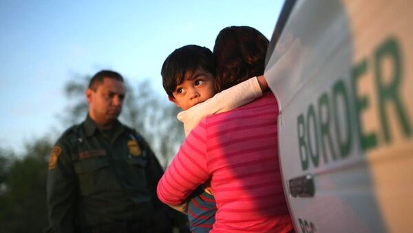Al menos 2.342 niños inmigrantes han sido separados de sus padres entre el 5 de mayo y el 9 de junio