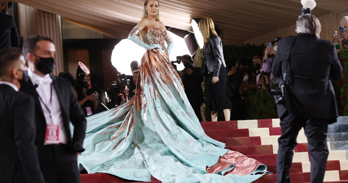 Where and at what time can you see the MET Gala 2024 LIVE from Mexico and what is the theme this year?