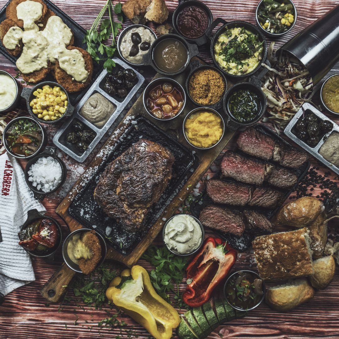 Un restaurante que exhibe excelencia en múltiples aspectos, desde la cantidad de cortes de carne ofertados hasta la calidad del servicio, refuerza su posición en la lista de los mejores del mundo en la categoría de carnes
(Gentileza La Cabrera)