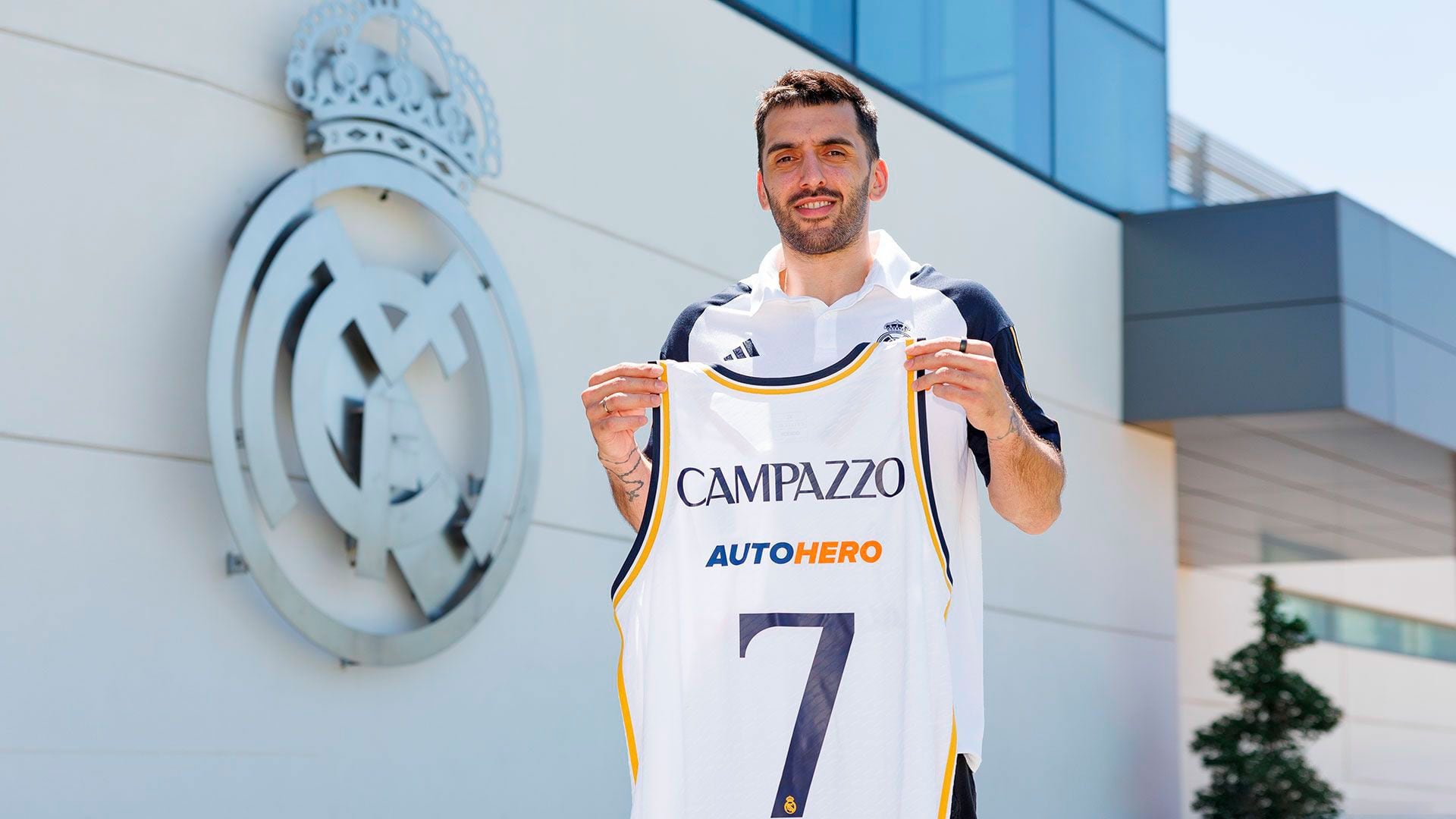 Facundo Campazzo firmó con Real Madrid
