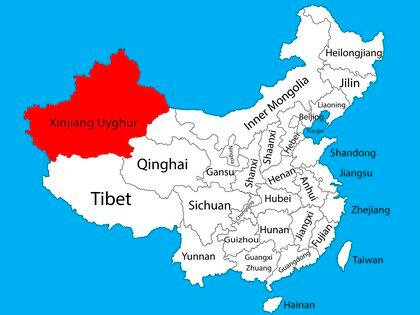 Mapa de China con la región de Xinjiang destacada en el noroeste (Shutterstock)
