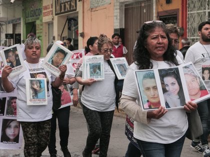 La consecuencia del rebase en la capacidad de los Semefos es que miles de familias han perdido la oportunidad de saber si sus desaparecidos murieron o siguen con vida. (Foto: Twitter/BrigadaMarabunt)