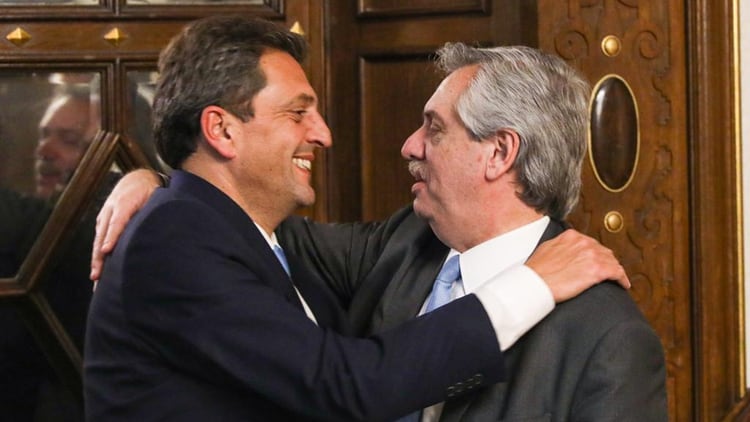 Sergio Massa y Alberto Fernández celebraron la media sanción de la ley