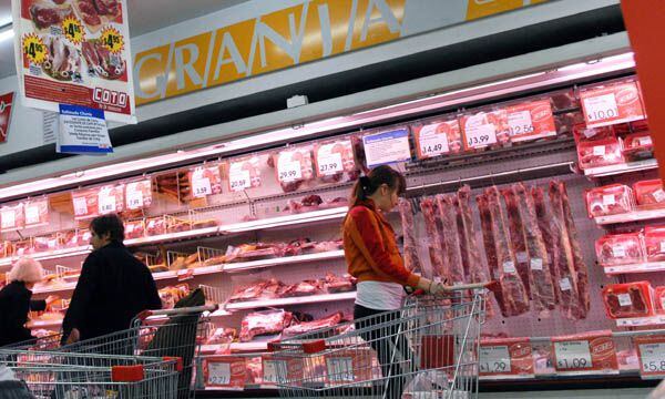 El aumento de la carne y los alimentos en febrero le puso un piso alto a la inflación de marzo, que sería cercana al 7%Foto: María Candelaria Lagos/Télam/cl