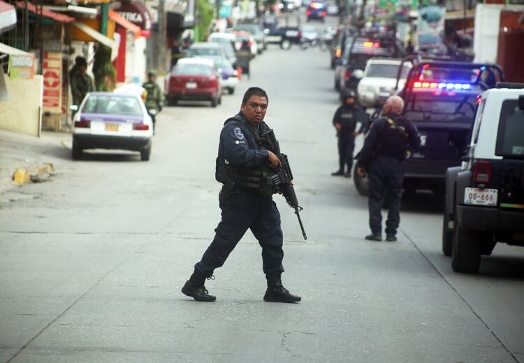 Un par de hombres fueron asesinados a balazos la tarde del 11 de septiembre en la calle 10 de abril de la colonia Las Granjas de Cuernavaca, Morelos. (Foto: Cuartoscuro)