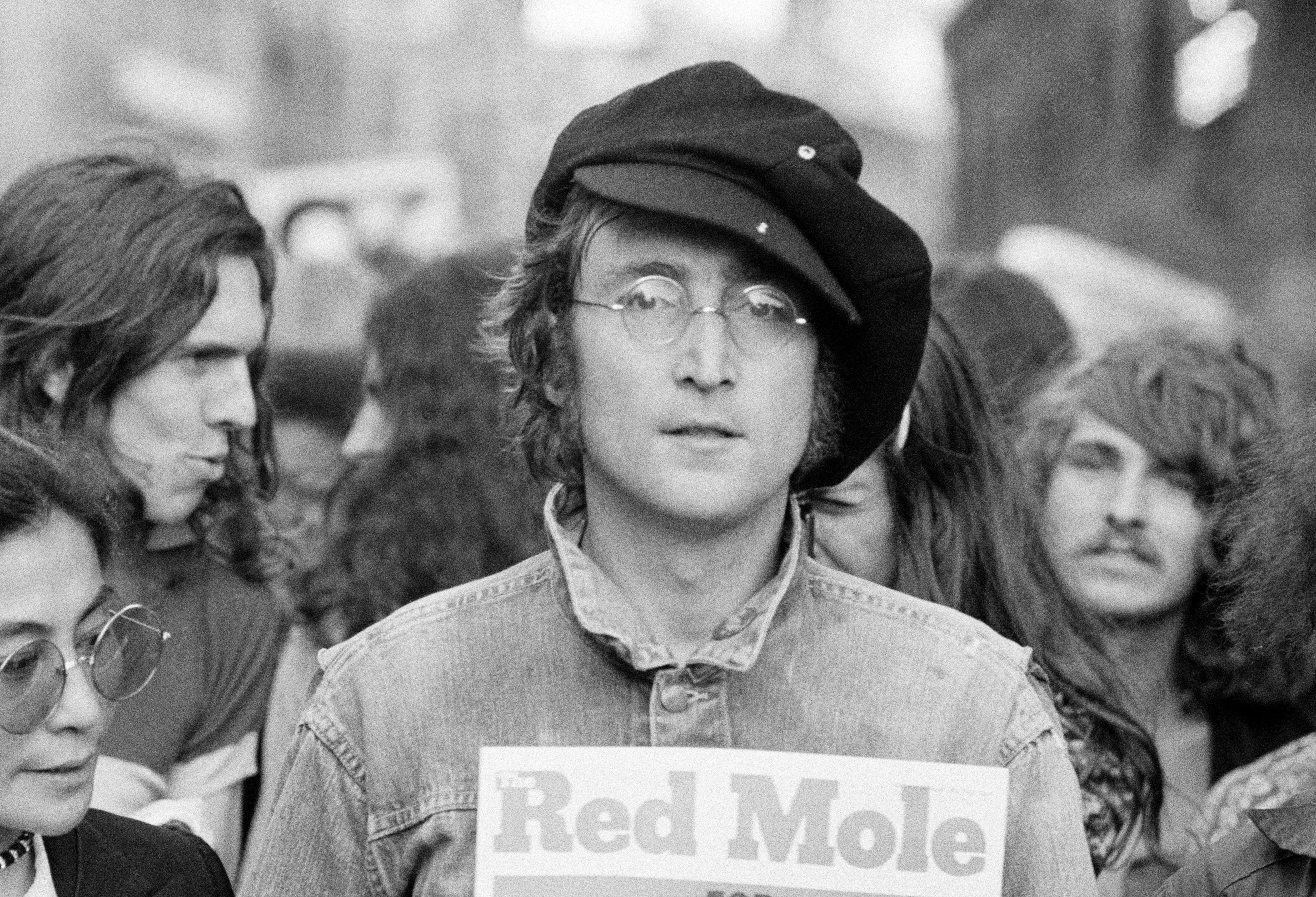 El sexto cassette cuenta con un álbum de estudio inédito de John Lennon en compañía de Kyoko Cox, la hija de Yoko Ono (Photo by Rowland Scherman/Getty Images)