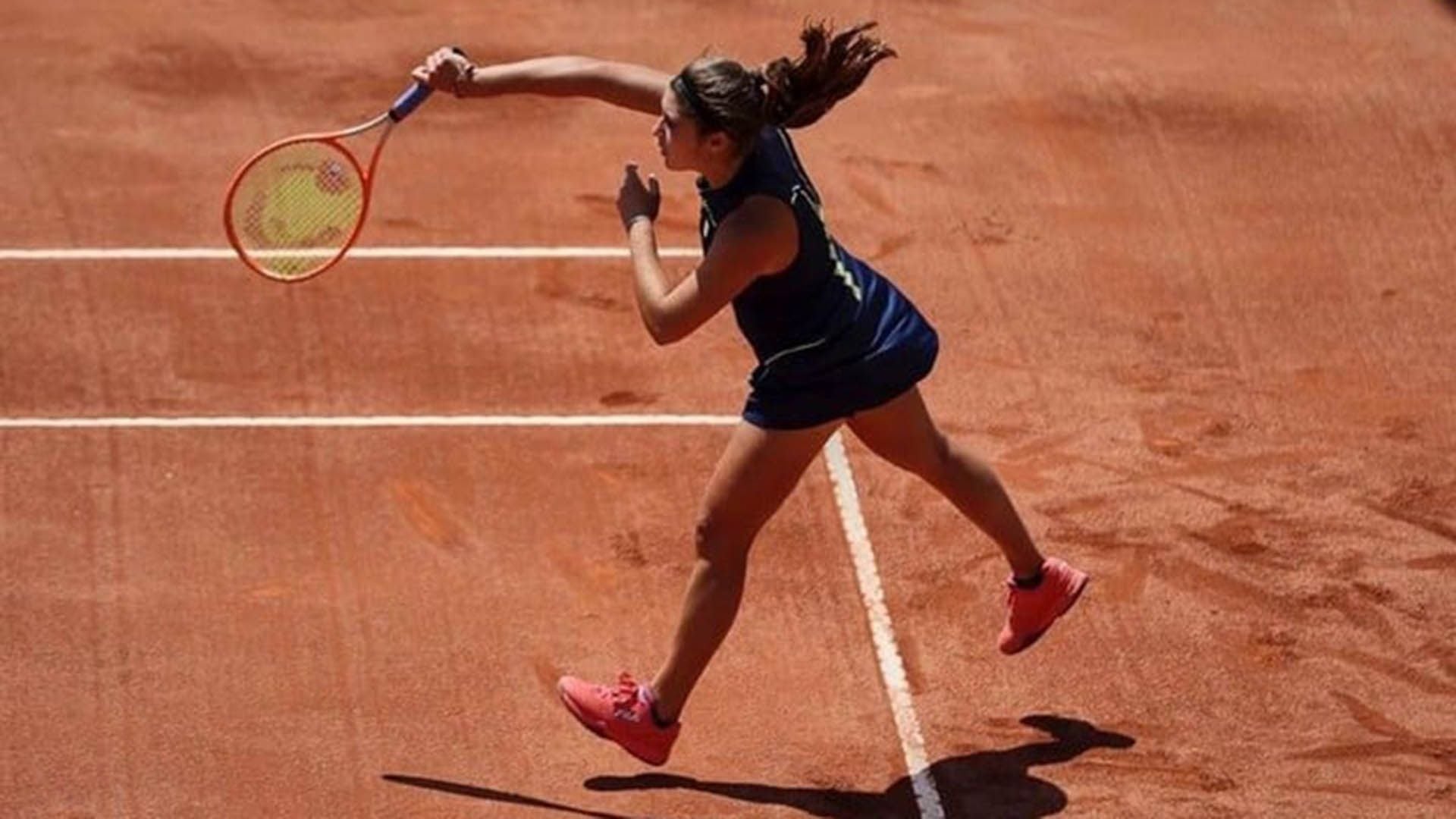Julia Riera, tenista argentina de Pergamino que alcanzó las semifinales del torneo WTA de Rabat.