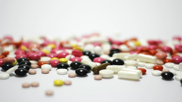 Los medicamentos más comprados por los argentinos se vinculan con tratamientos antineoplásicos e inmunomoduladores; aparato digestivo; cardiovascular y sistema nervioso (Pixabay)