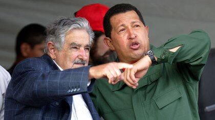 Jose "Pepe" Mujica y Hugo Chavez
