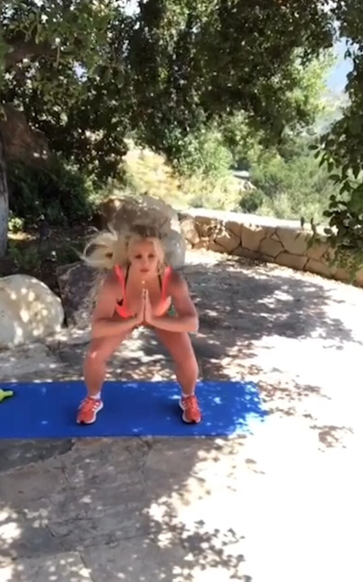 La cantante Britney Spears dio a conocer la intensa rutina de actividad física con la que busca perder peso. (Foto: Britneyspears/Instagram)