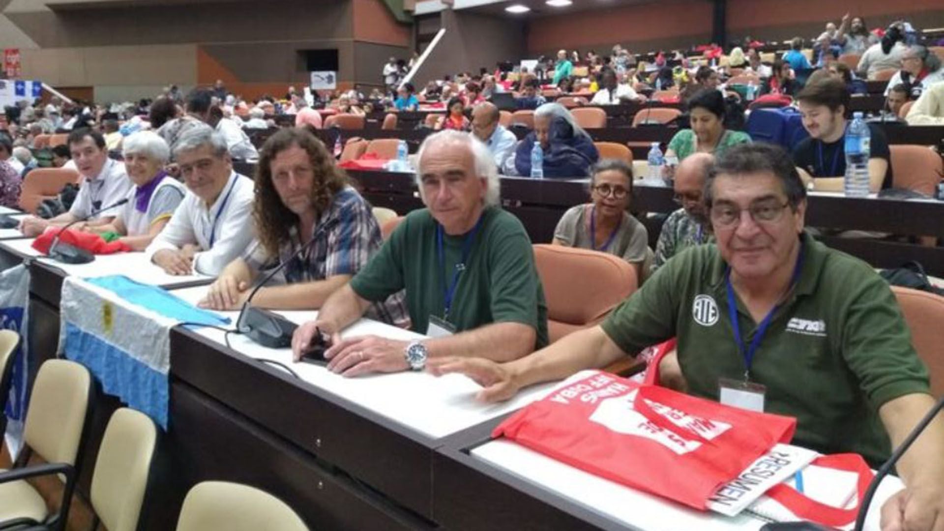 Los sindicalistas que participaron del encuentro en La Habana