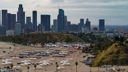 El estadio de los Dodgers de Los Ángeles era hasta hace unas semanas el mayor centro de pruebas de EEUU, con más de un millón de análisis desde su apertura. En enero, pasó a dedicarse a la inmunización en uno de los estados más afectados por la pandemia