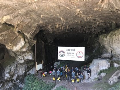 El equipo de voluntarios cuando salieron de la cueva 40 días después de haber entrado. Facebook: Adaptation Institute, Research and do Tank