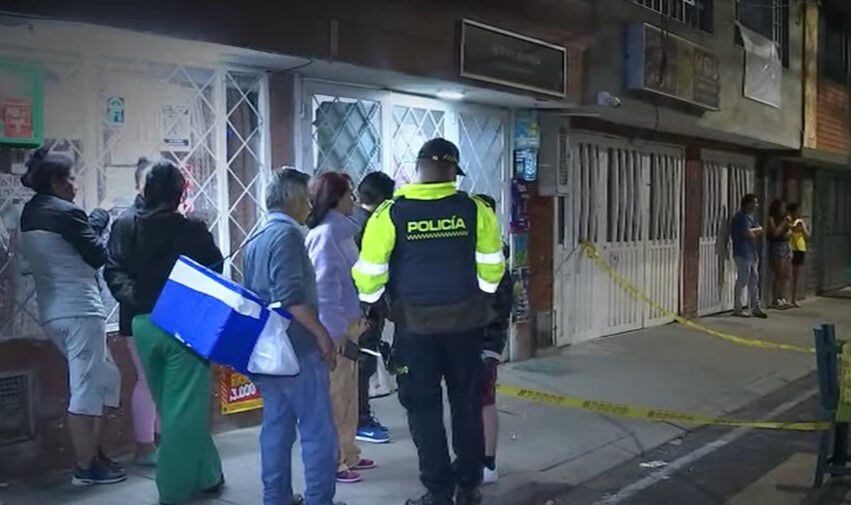 La víctima del hurto fue trasladada al hospital de Engativá, donde se debate entre la vida y la muerte - crédito CityTV