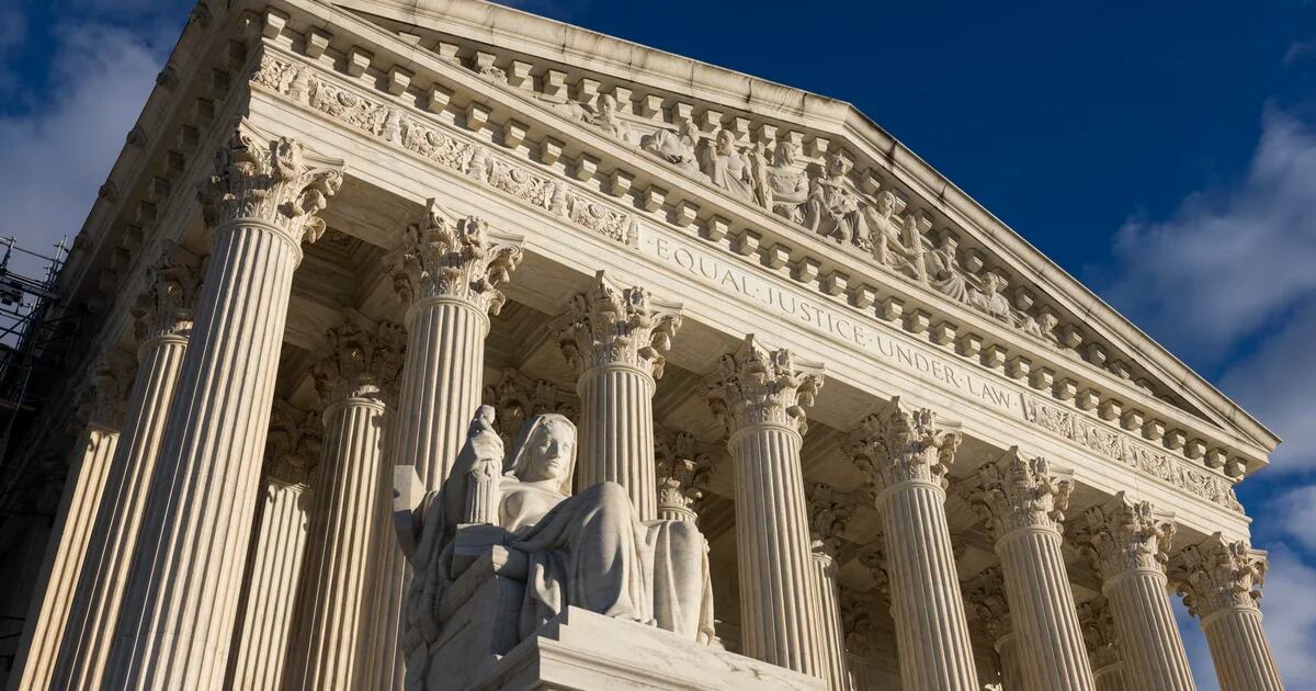 The US Supreme Court ruled on officials' use of social networks