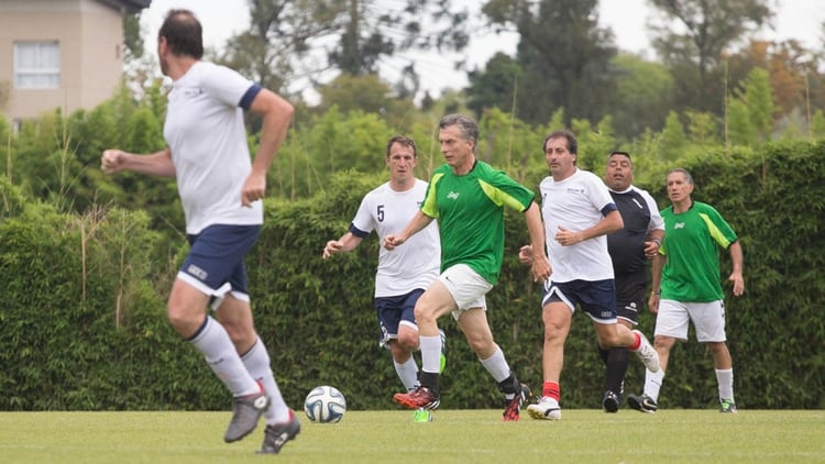 El presidente Mauricio Macri, en uno de los parfidos organizados en la quinta de Olivos