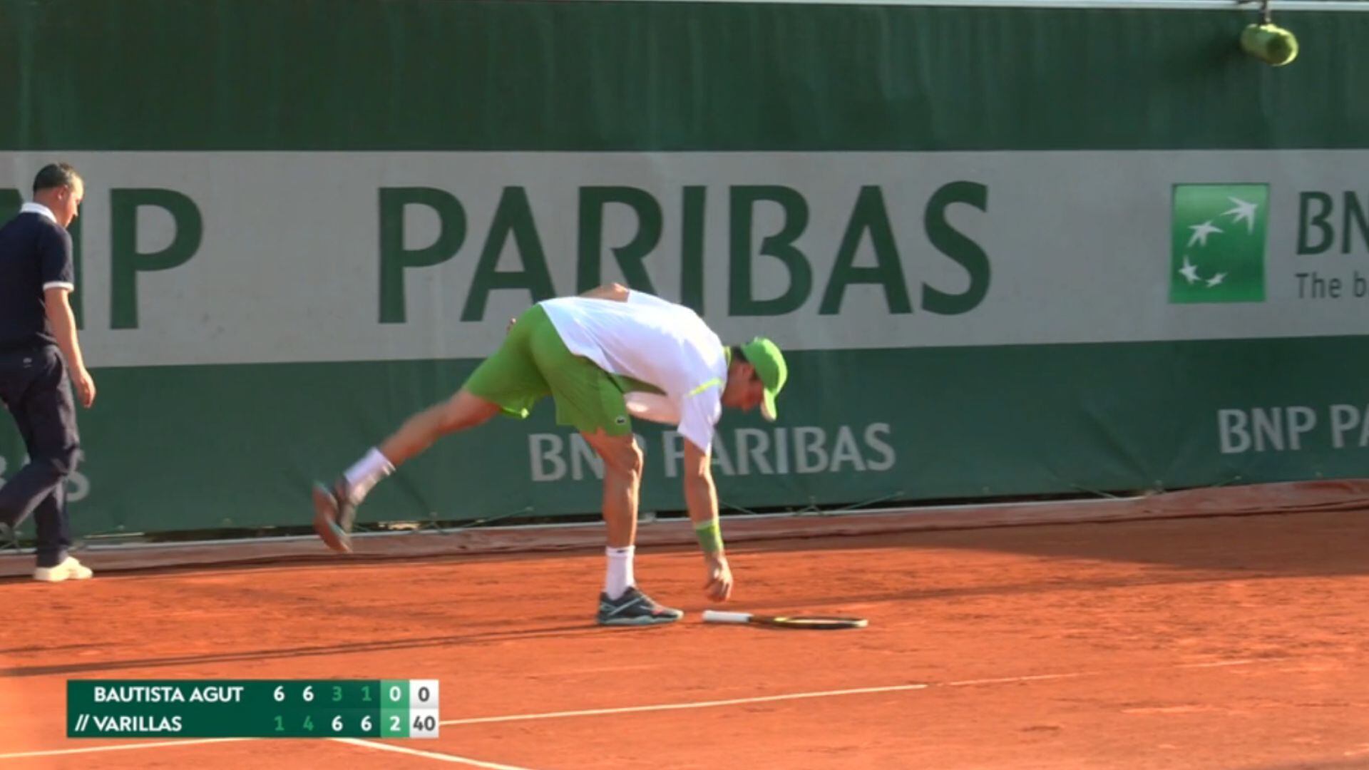 El tenista español se mostró bastante molesto luego de perder un punto ante Varillas. (Foto: Captura Star Plus)
