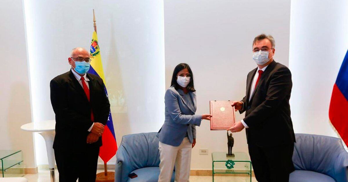 The Venezuelan dictatorship has signed a contract with Russia to acquire 10 million doses of the Sputnik V vaccine against coronavirus