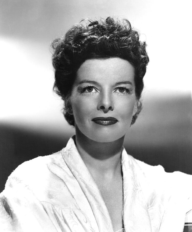 Katherine Hepburn: Bowers afirmó que le consiguió a la bella y famosa actriz más de 150 chicas para que pasara sus noches. (Glasshouse Images/Shutterstock) 