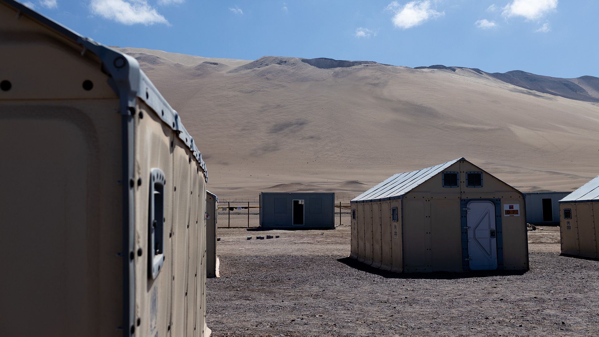 Campamento transitorio para migrantes ÒLobitoÓ en la ciudad de Iquique, Chile.